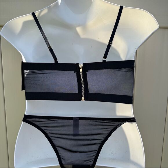 NWT Forplay kiss of gold buckle black bondage lingerie set Sz M - Picture 5 of 9